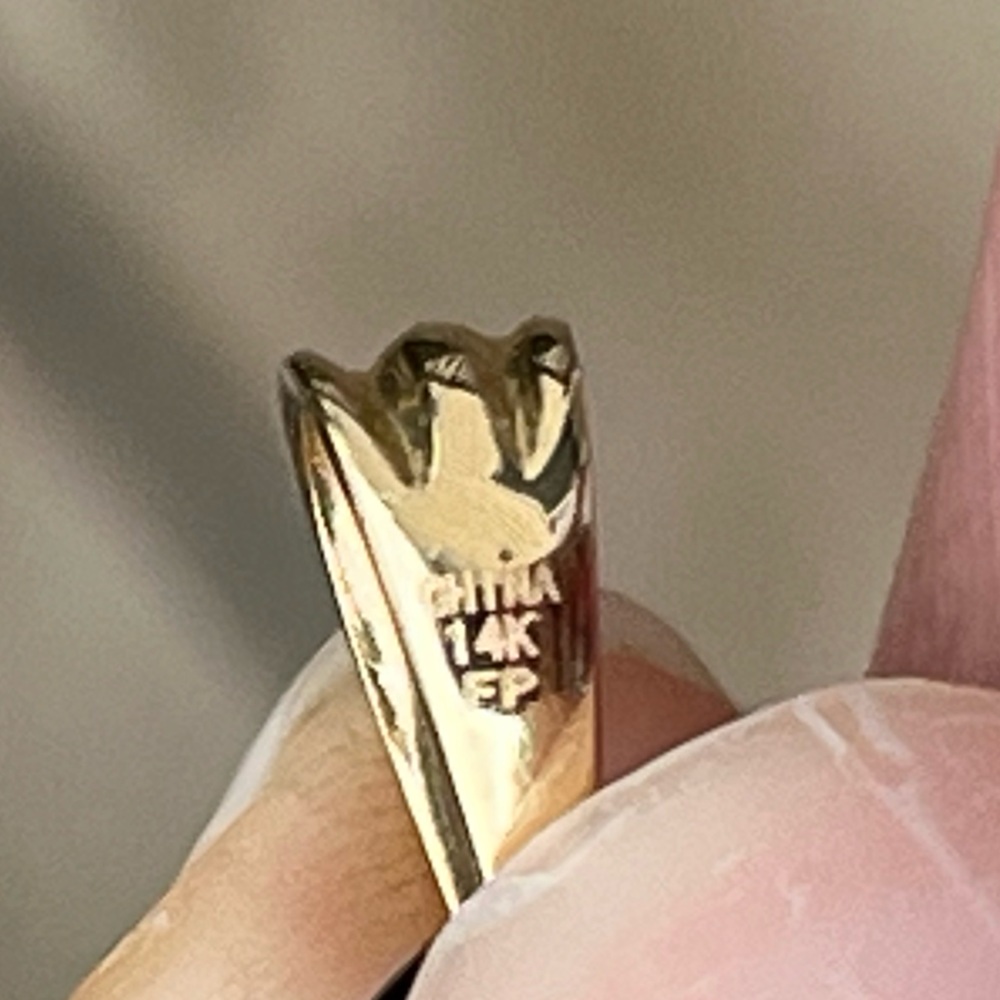 14K & Black Enamel Large Key Pendant - Picture 9 of 9